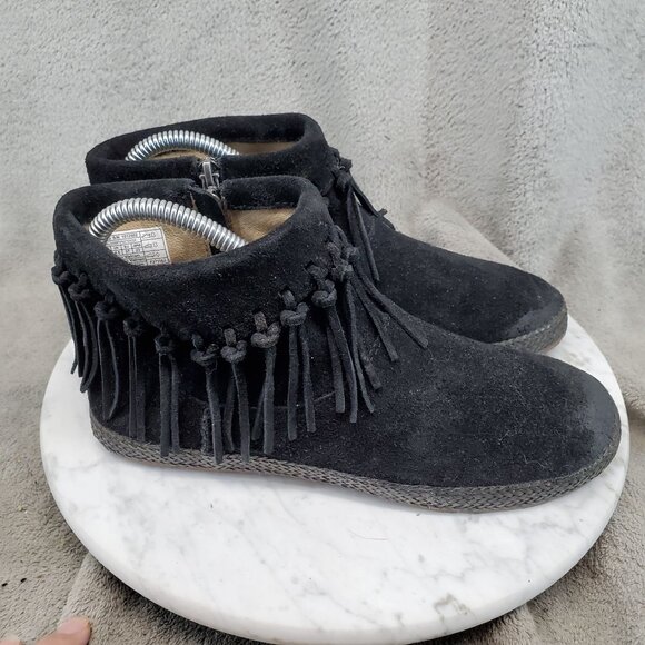 UGG Shoes Womens Size 6 Black Suede Shenendoah Fringe Ankle Boots - Picture 4 of 10